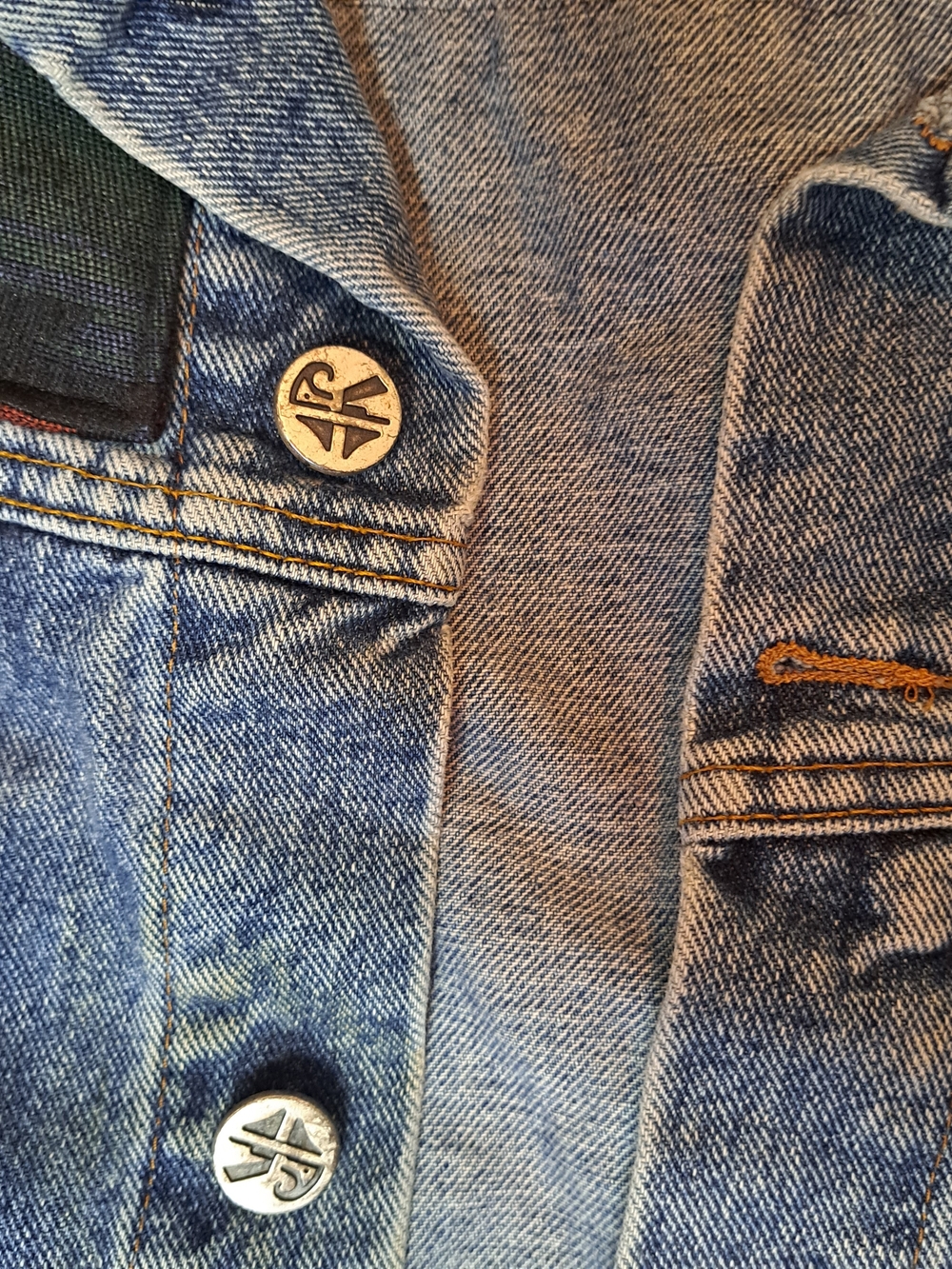 Levi’s Vintage XL Denim Trucker Jacket Southwestern Aztec Fabric Panels 70598 - Picture 10 of 14